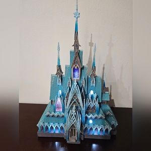 Disney Store Frozen Castle Collection Light-Up Figurine Arendelle